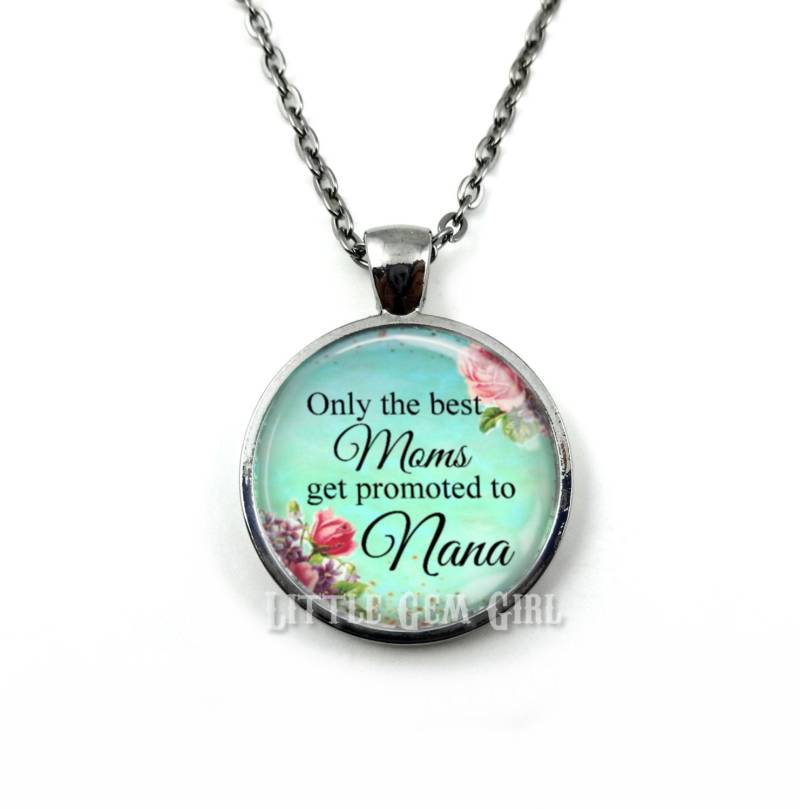 Beste Mütter Werden Zu Nana Anhänger Halskette Gefördert - Personalisierte Mutter Geschenk Schwangerschaft Ankündigung Schmuck Grandma Jewerly von LittleGemGirl
