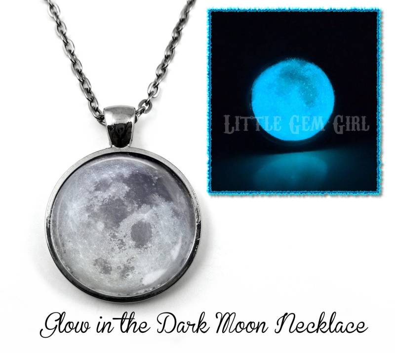 Glow in The Dark Vollmond Halskette - Leuchtender Mond Schlüsselanhänger Charm 5 Metalloberflächen Schmuck von LittleGemGirl