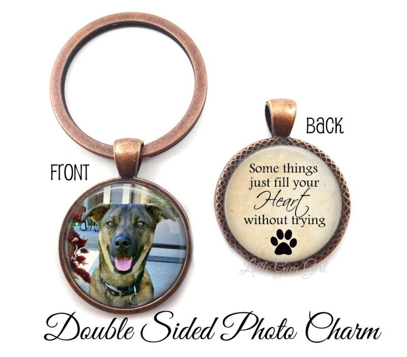 Haustier-Foto-Schmuck - Manche Dinge Füllen Einfach Ihr Herz, Ohne Es Zu Versuchen Doppelseitiger Reversible Custom Photo Haustier-Anhänger von LittleGemGirl