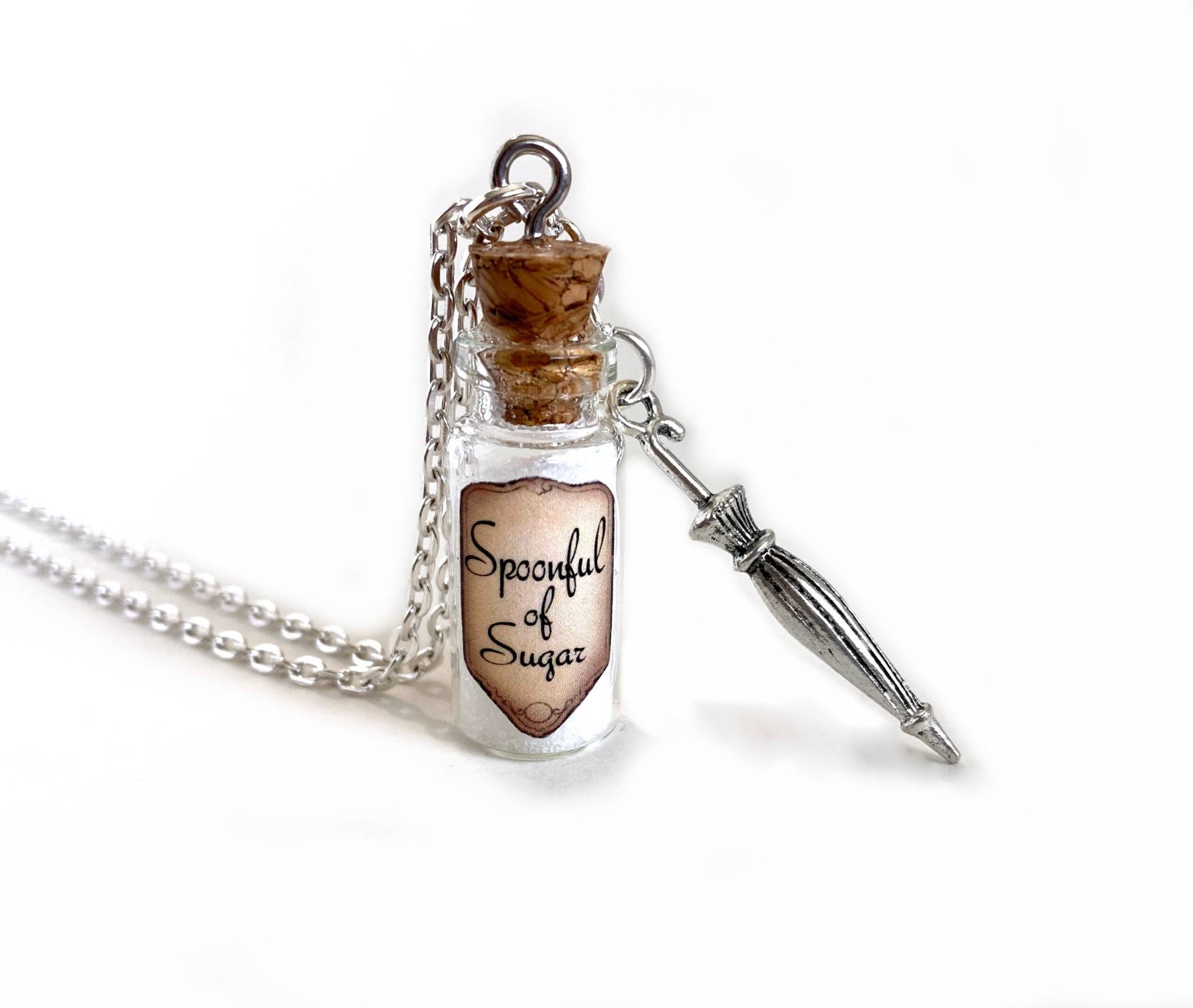 Löffel Zucker Flasche Halskette - Mary Mini Glasflasche Phiole Korken Trank Anhänger Zauberspruch Nanny Charm Geschenk Löffel Zucker Flasche Halskette - Mary Mini Glasflasche Phiole Korken Trank Anhänger Zauberspruch Nanny Charm Geschenk von LittleGemGirl