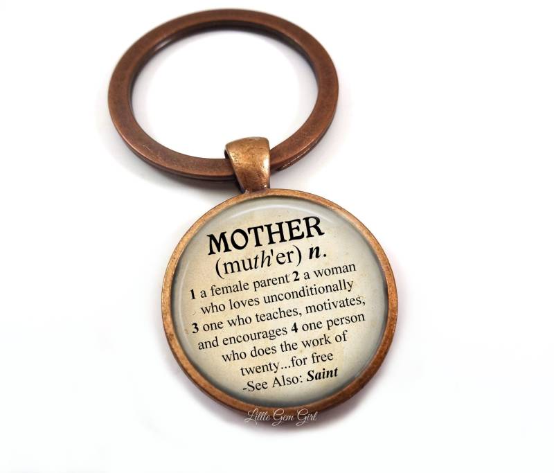 Mutter Schlüsselanhänger - Wörterbuch Definition Anhänger Muttertagsgeschenk Von Sohn Oder Tochter 4 Metall-Finishes von LittleGemGirl