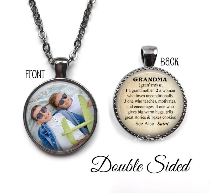 Personalisierte Oma Halskette Oder Schlüsselanhänger Mit Individuellem Foto - Reversible 2 Seitig Wörterbuch Definition Anhänger Schmuck Muttertag von LittleGemGirl
