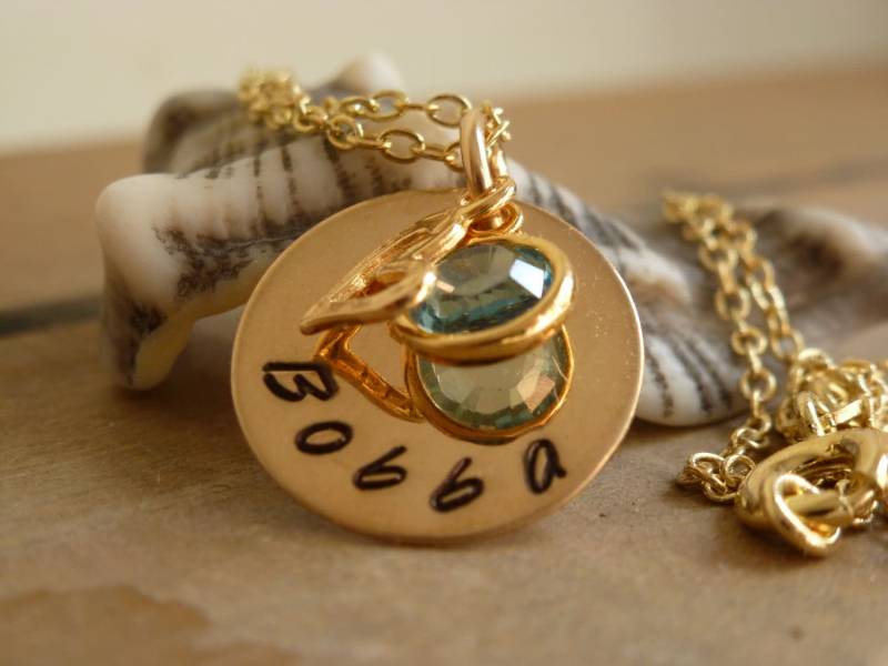 Gold Gefüllt, Von Hand Gestempelt, Personalisierte Halskette Mit Swarovski Geburtsstein Und Kleine Strukturierte Herz Charme Gold Gefüllt, Von Hand Gestempelt, Personalisierte Halskette Mit Swarovski Geburtsstein Und Kleine Strukturierte Herz Charme von LittleHJewellery