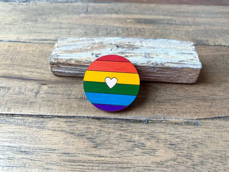 Regenbogen Brosche Aus Holz Lgbtq Schmuck Pride Csd Gay Regenbogen Brosche Aus Holz Lgbtq Schmuck Pride Csd Gay von LittleHamburgLab