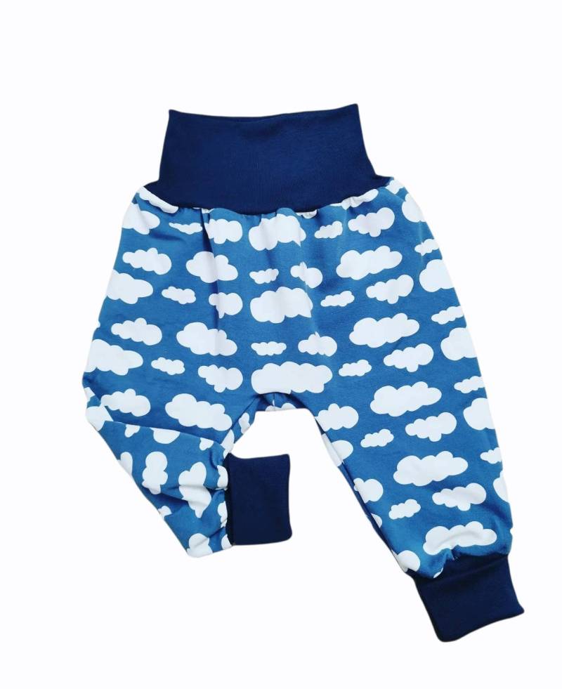 Pumphose Junge Blau Weiß Baby Mitwachshose Tobehose Wolken Größe 86/92 von LittleHenni