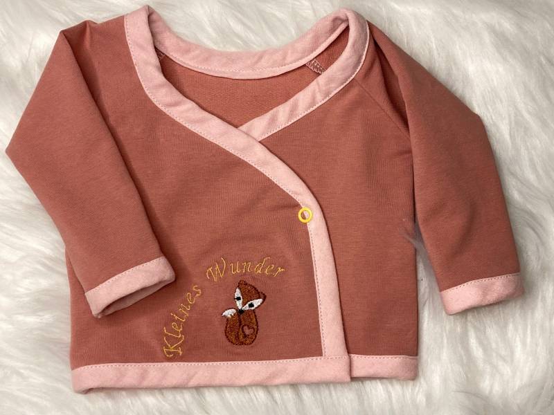 Wickeljacke Rosa "Kleines Wunder" Mit Fuchs-stickerei von LittleHopVonKristin