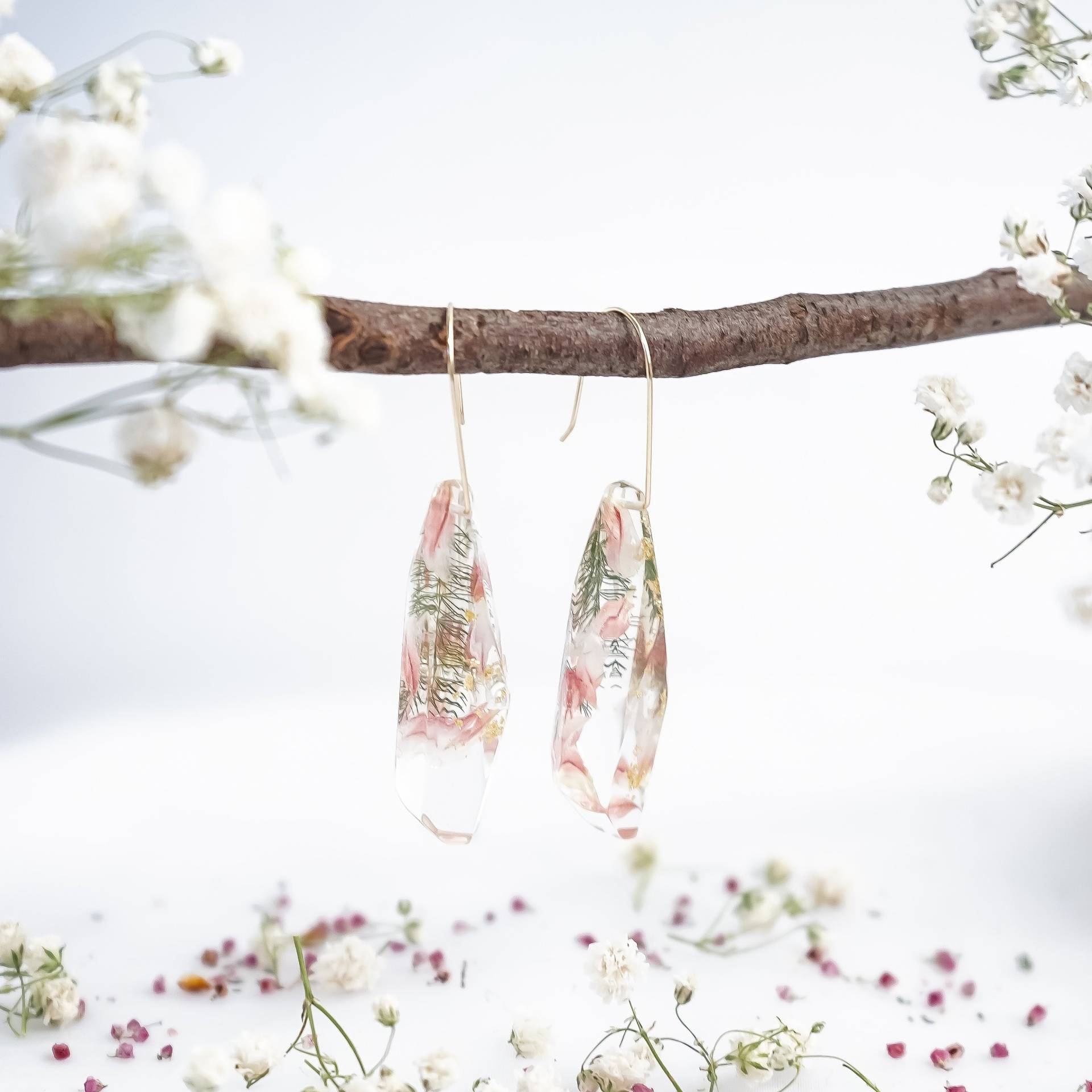 Harz Ohrringe, Echte Blume Blütenblatt Geschenk Für Sie Terrarium Ohrringe Einzigartige von LittleHurricaneCo