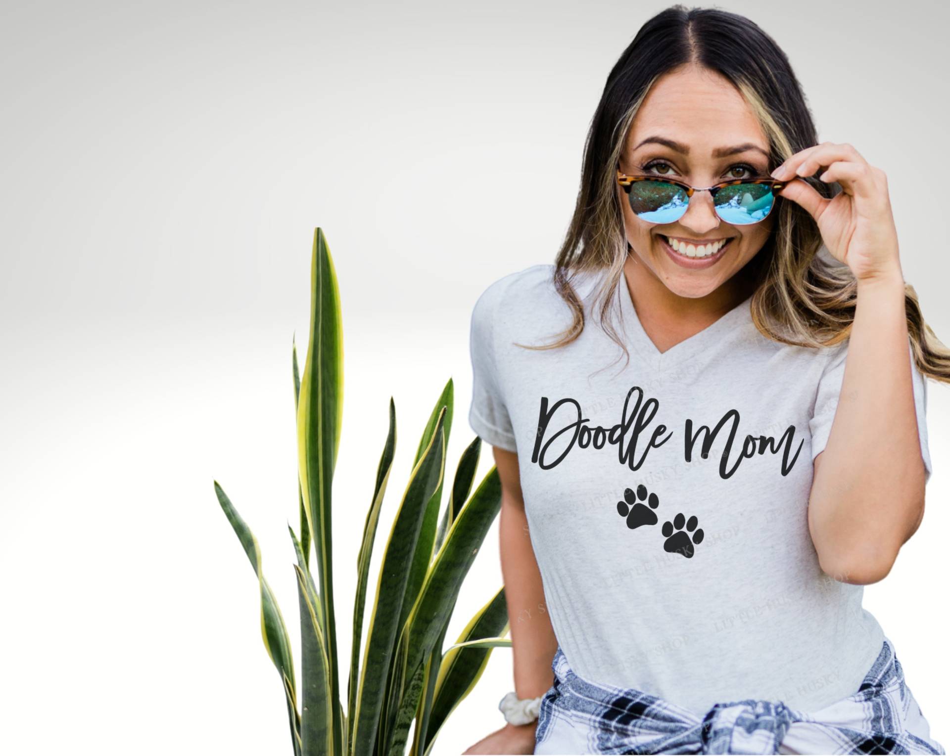 Doodle Mom Soft Shirt - Goldene Mama Pudel Hunde Geschenk Für Hundebesitzer Hundemama Pfote Print Niedlich von LittleHuskyShop