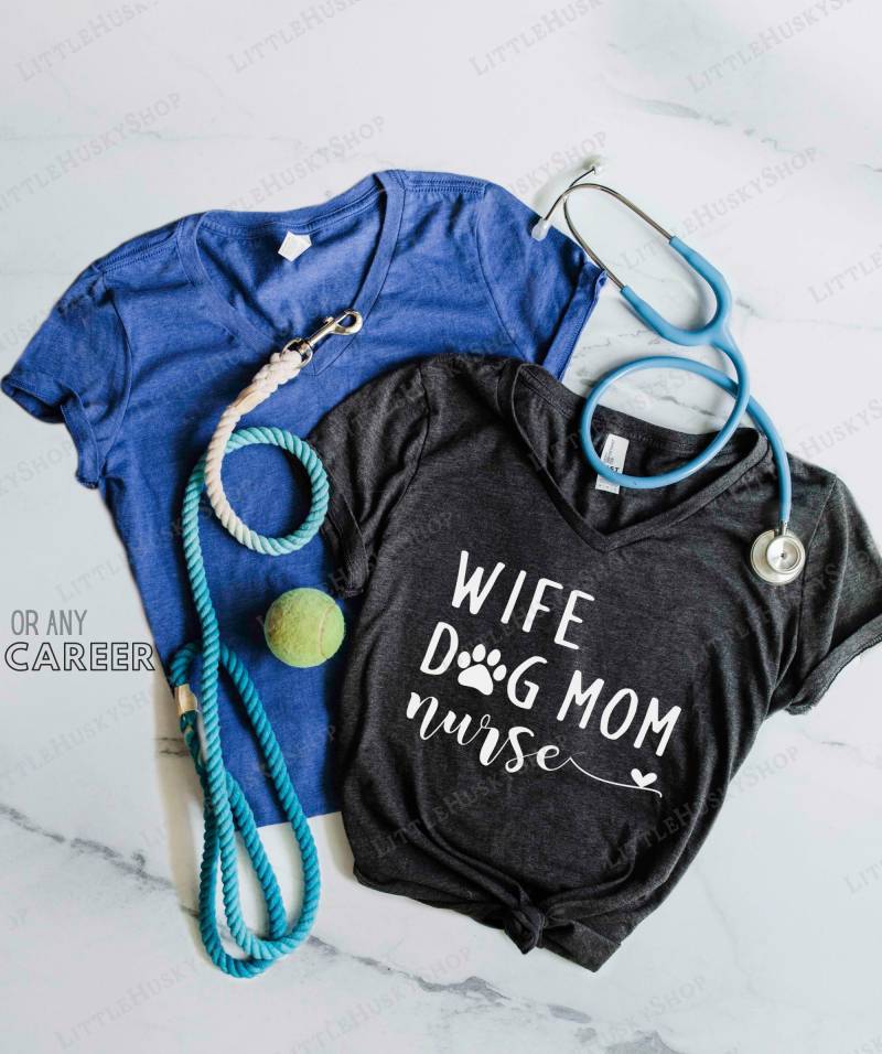 Lustiges Hundehemd Für Hundemama - Krankenschwester Shirt Geschenk Frau Mama von LittleHuskyShop