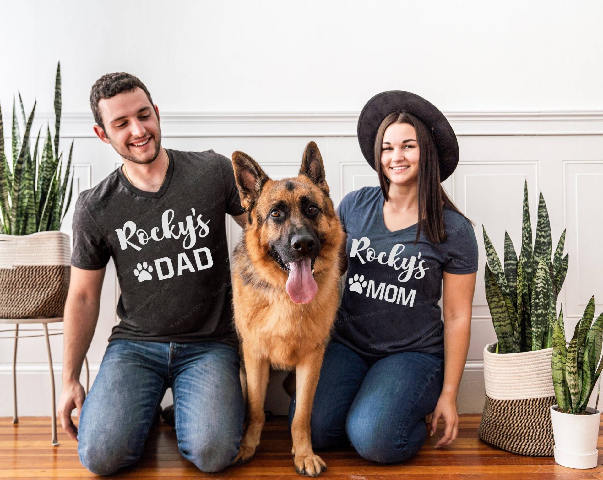 Passende Hundeeltern-Shirts Mit Dem Namen Ihres Haustiers - Hundepapa-Hundemutter-T-Shirts Passen Sie Hunde-Shirts An Hundebesitzer von LittleHuskyShop