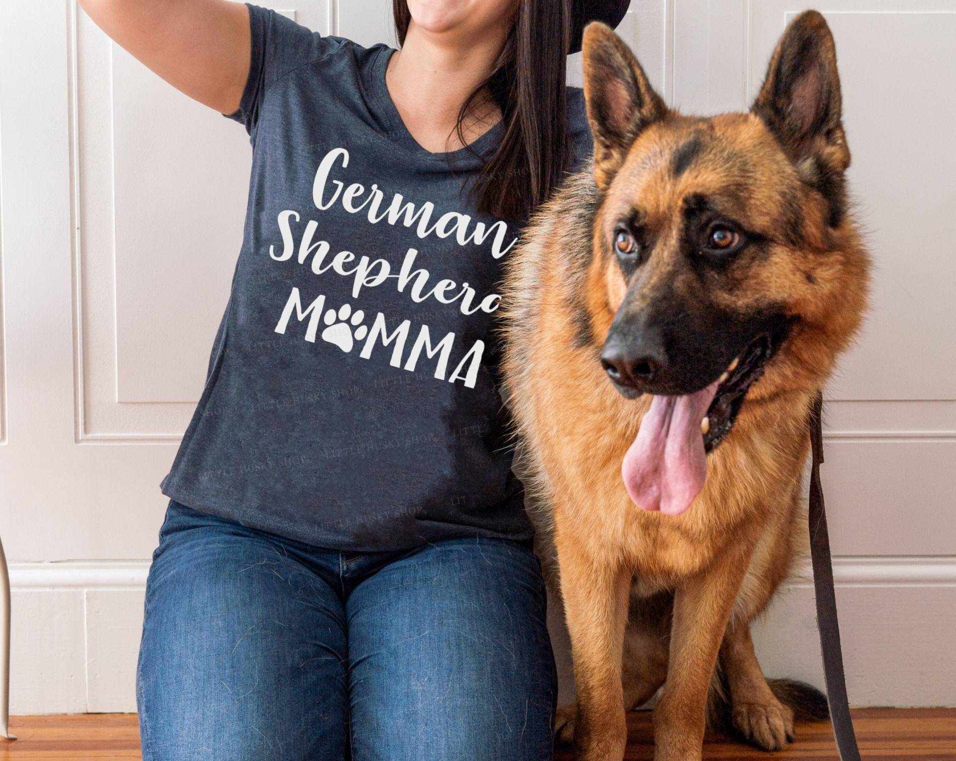 Schäferhund Shirt - Momma T Mama Hund Süßes Hunde Top von LittleHuskyShop
