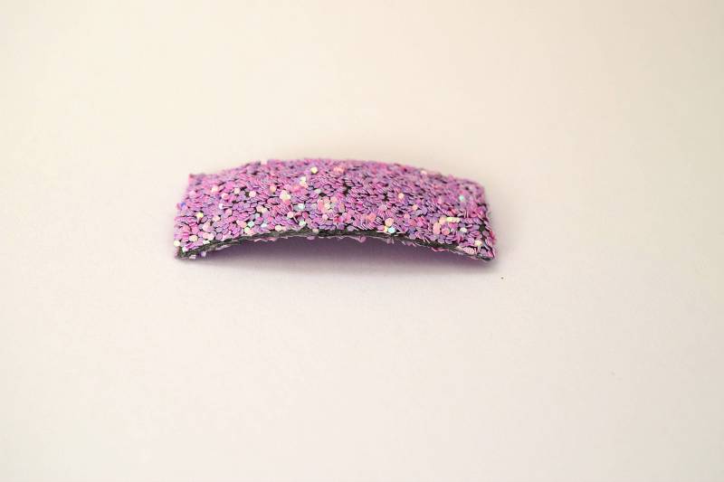 Lila Staub Glitter Karabinerhaken Clip Schleife Für Baby Kind Erwachsene Ostern Frühling Sommer Adorable Foto Prop Liebling Prickelnde Lavendel von LittleKateDesigns