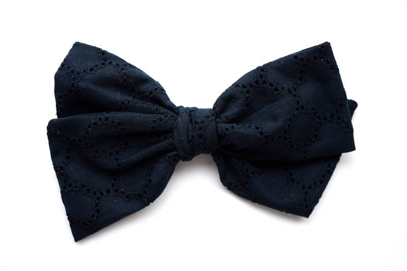 Navy Eyelet Oversized Hand Tied Bow For Newborn Baby Child Little Girl Photo Prop Adorable Beautiful Neutral Spring Blue America Clip von LittleKateDesigns