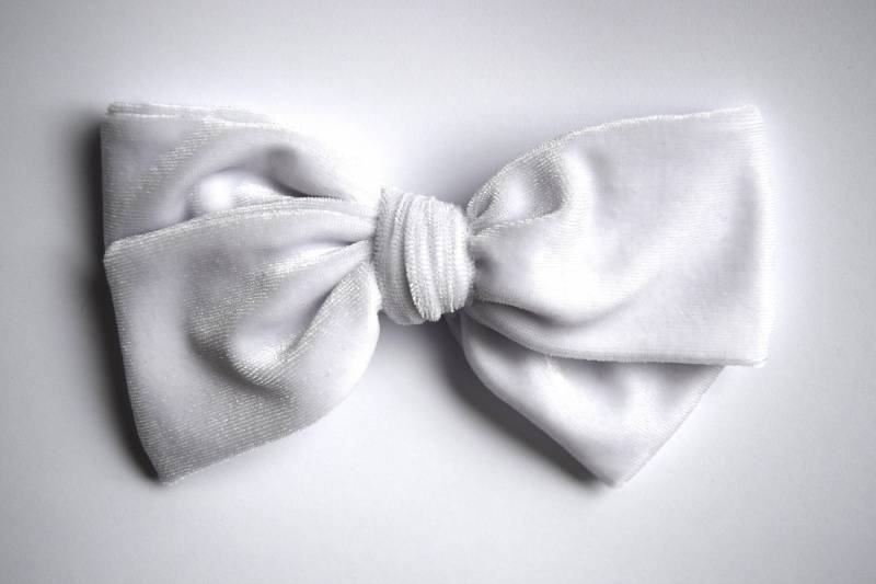 Reines Weiß Samt Übergroße Hand Gebunden Bogen Für Neugeborenes Kind Mädchen Foto Prop Bezaubernd Schöne Segen Taufe Alle Weißen von LittleKateDesigns