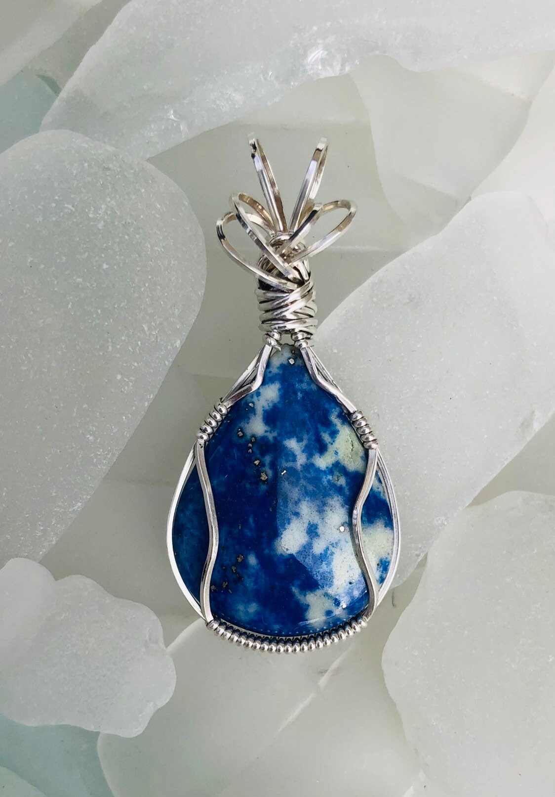 Lapis Lazuli Anhänger von LittleLambsJewelry