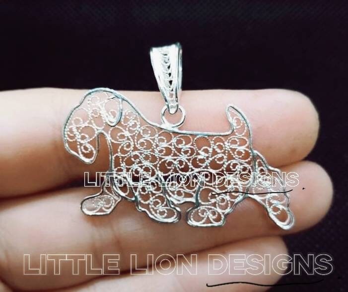 Sealyham Terrier Hunde Filligree Anhänger Oder Anstecknadel Brosche von LittleLionDesignsMK