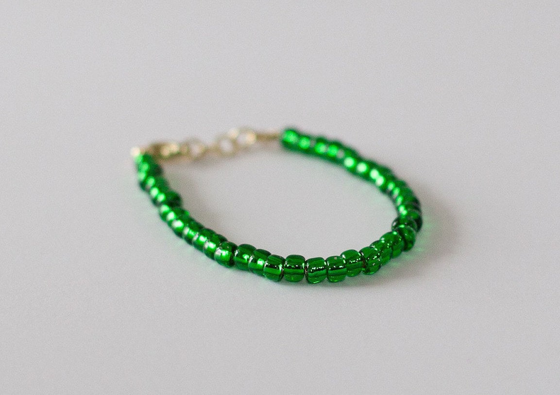 Smaragd Grünes Armband - Kleinkind Säugling Schmuck von LittleLoveliesLine