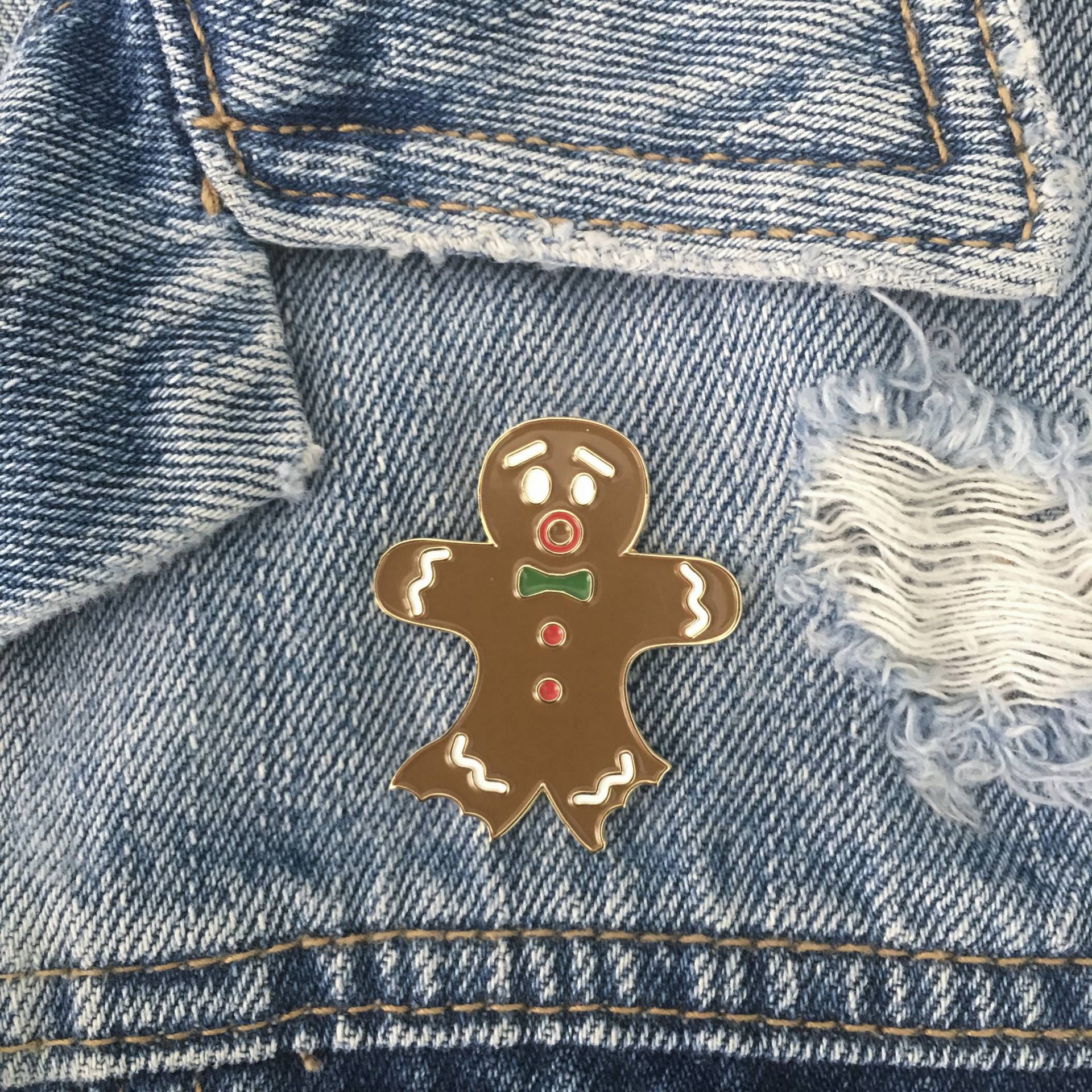 Lebkuchen Mann Anstecknadel | Festliche Emaille Für Weihnachtsgeschenke von LittleLoveliesStudio