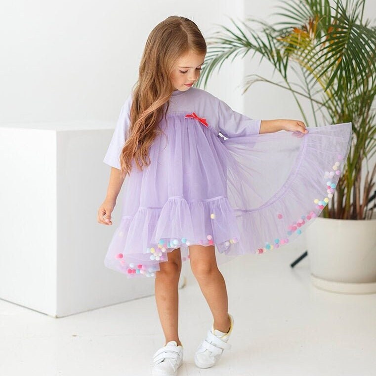 Lavendel Tüll Blumenmädchen Kleid Pom Fairy Outfit von LittleLoveliesUA