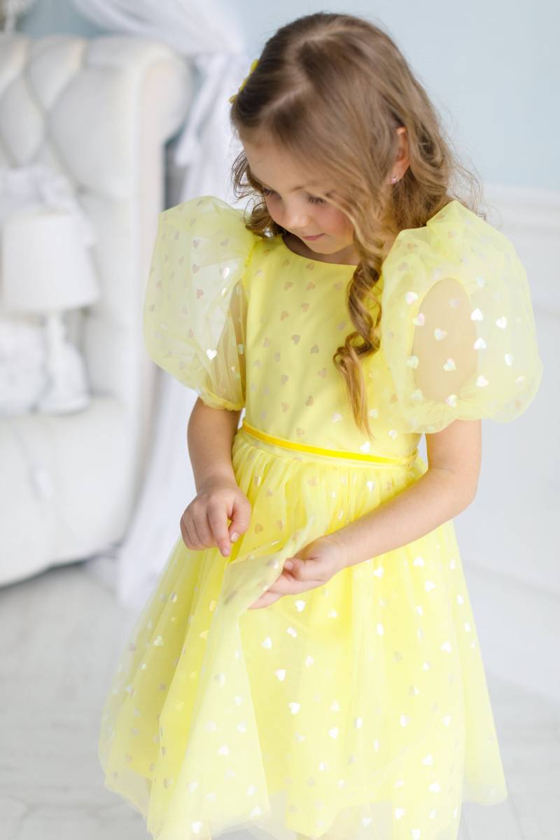 Mädchen Kleid Aus Kanariengelbem Tüll Puffärmel, Pastellherzen von LittleLoveliesUA