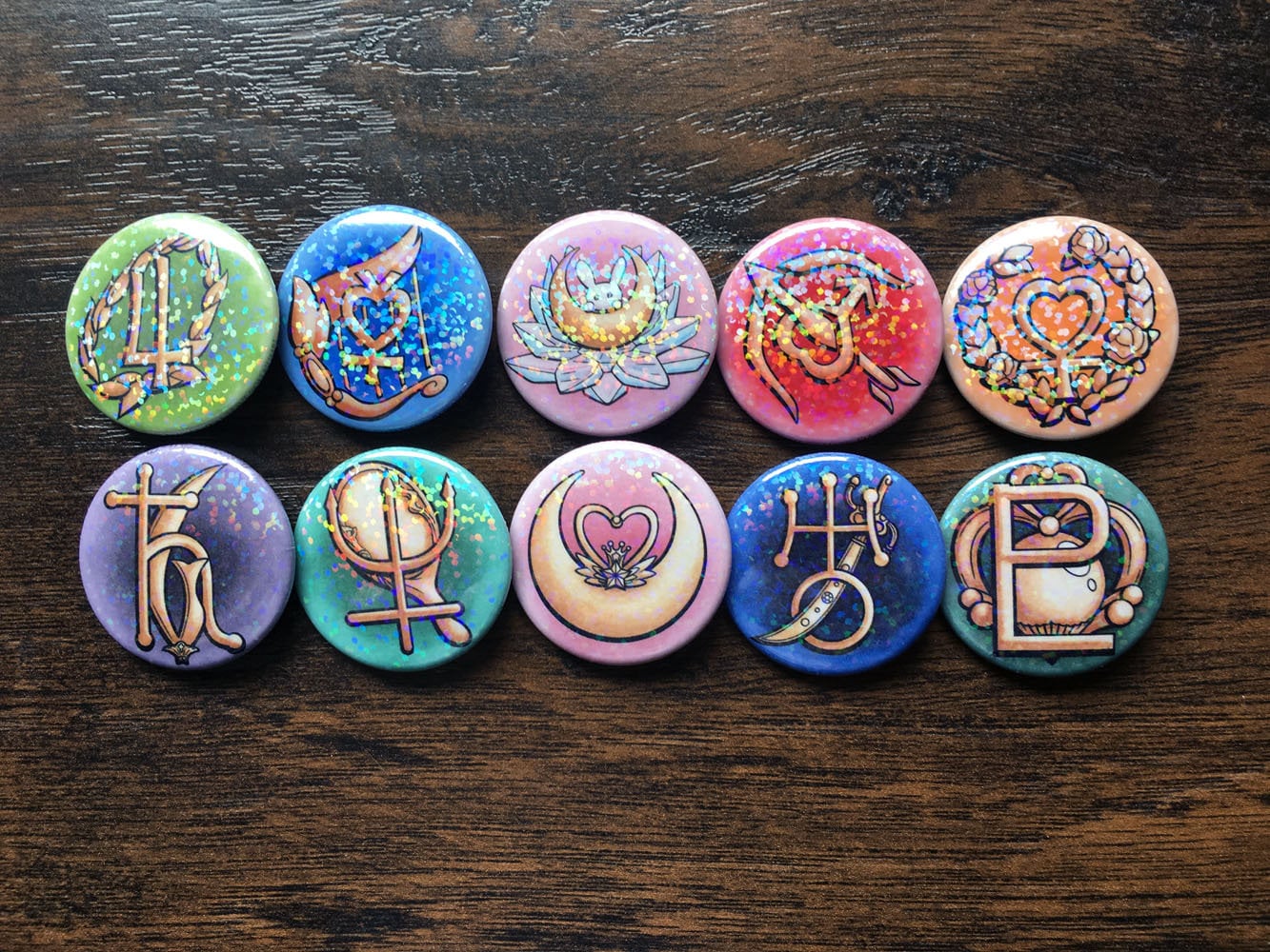 Guardian Symbol Holographisch 1.5" Buttons von LittleLunarRabbit