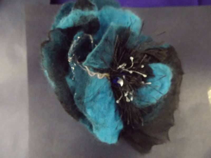 Handgefertigte Filzblumen Handgefertigte Filzblumen von LittleMGTreasures