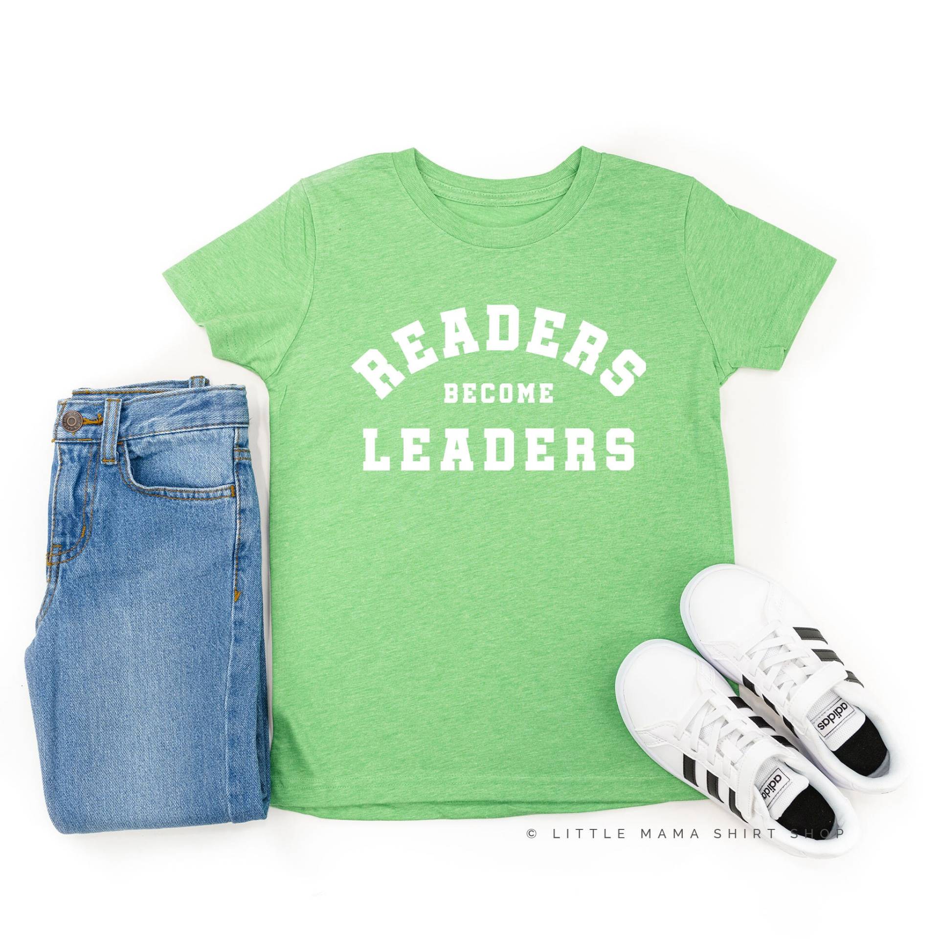 Readers Become Leaders - Kurzarm Kindershirt | Zurück in Die Schule Kinder Shirts Schulhemden Kid Graphic Tees Bücherwurm Shirt von LittleMamaShirtShop