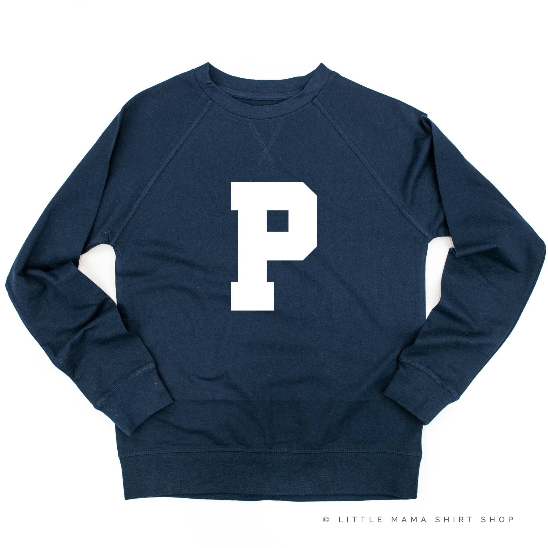 Varsity Initial "P" - Leichter Pullover | Mom Graphic Tees Mama Shirts Für Mütter Mutterschaft Positivity von LittleMamaShirtShop