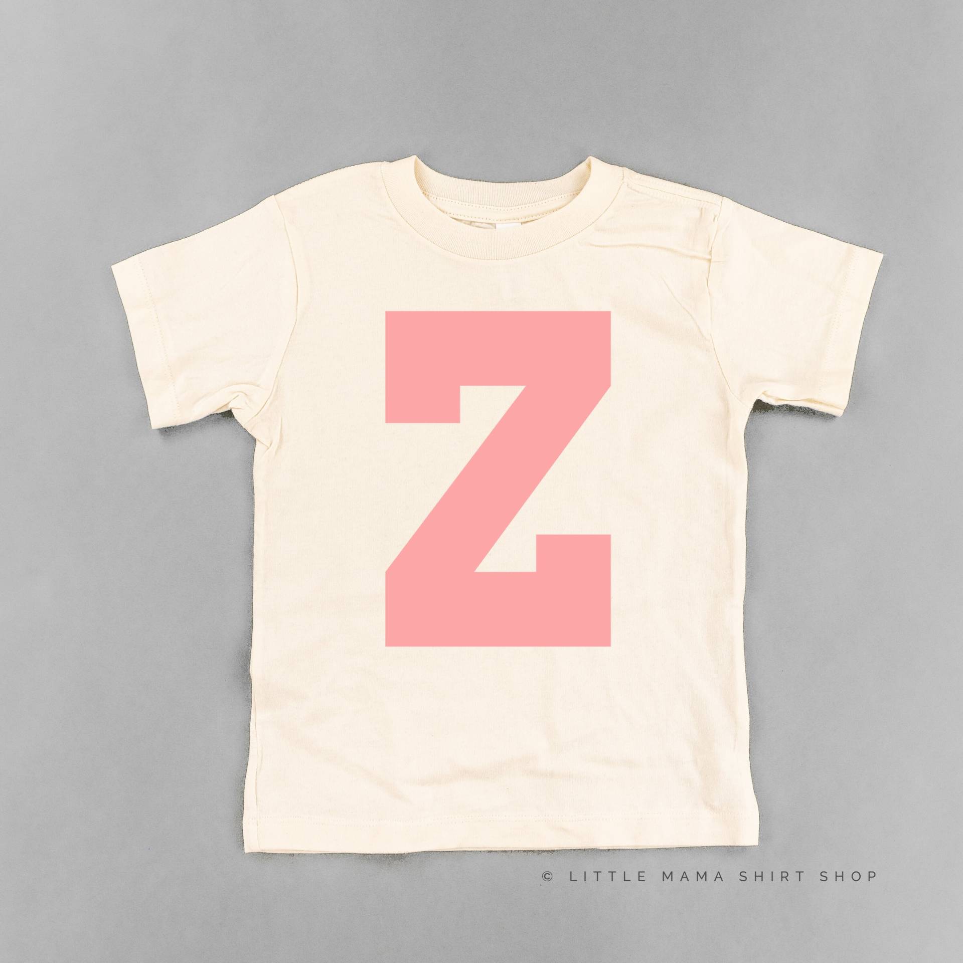 Varsity Initial "Z" - Kurzarm Kinderhemd | Zurück in Die Schule Schulhemden Kid Graphic Tees T-Shirts Für Kinder Back To School von LittleMamaShirtShop