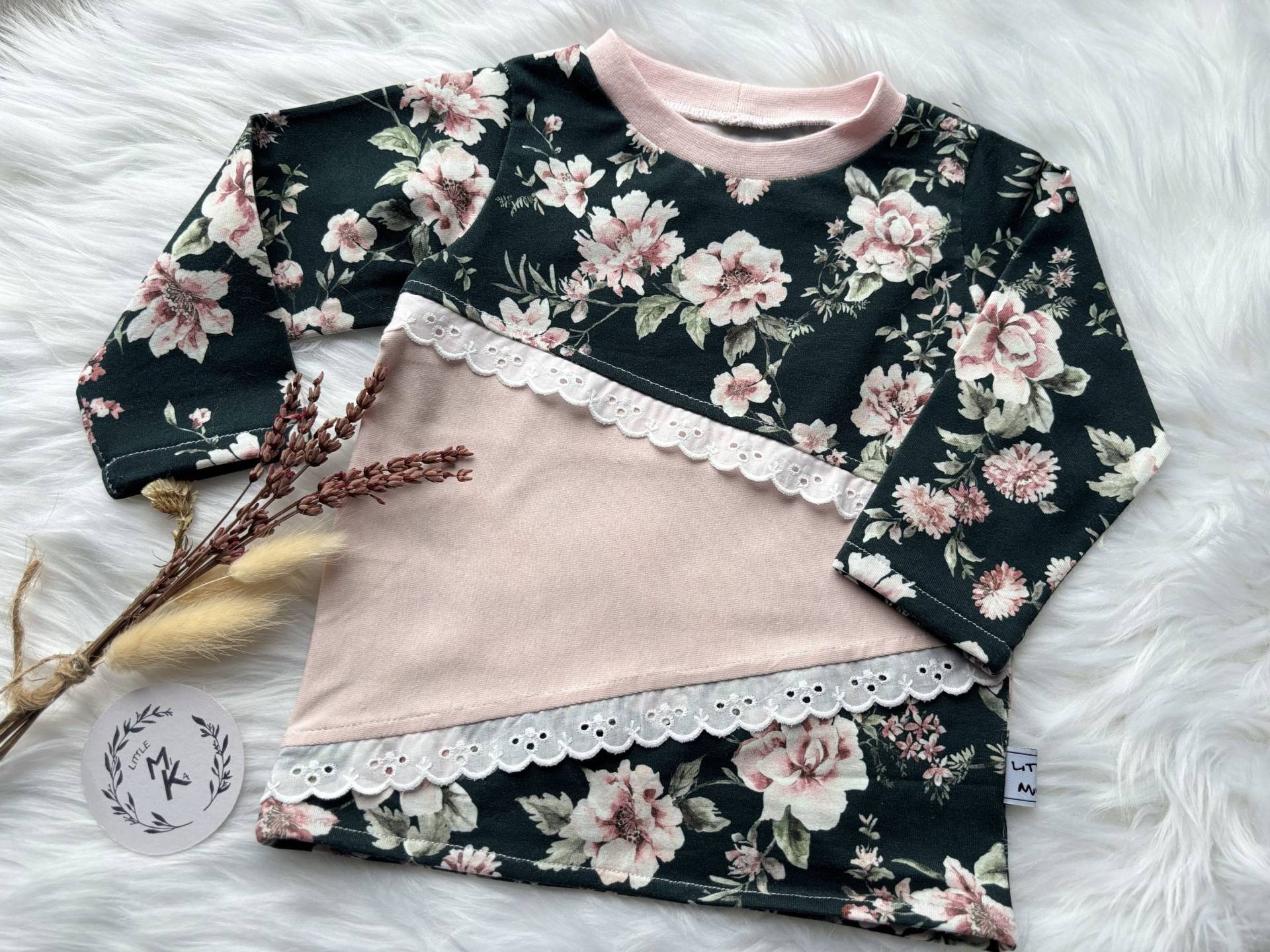 Langarmshirt Gr.74Jerseyrosen Langarmshirt Gr.74Jerseyrosen von LittleMiKaShop