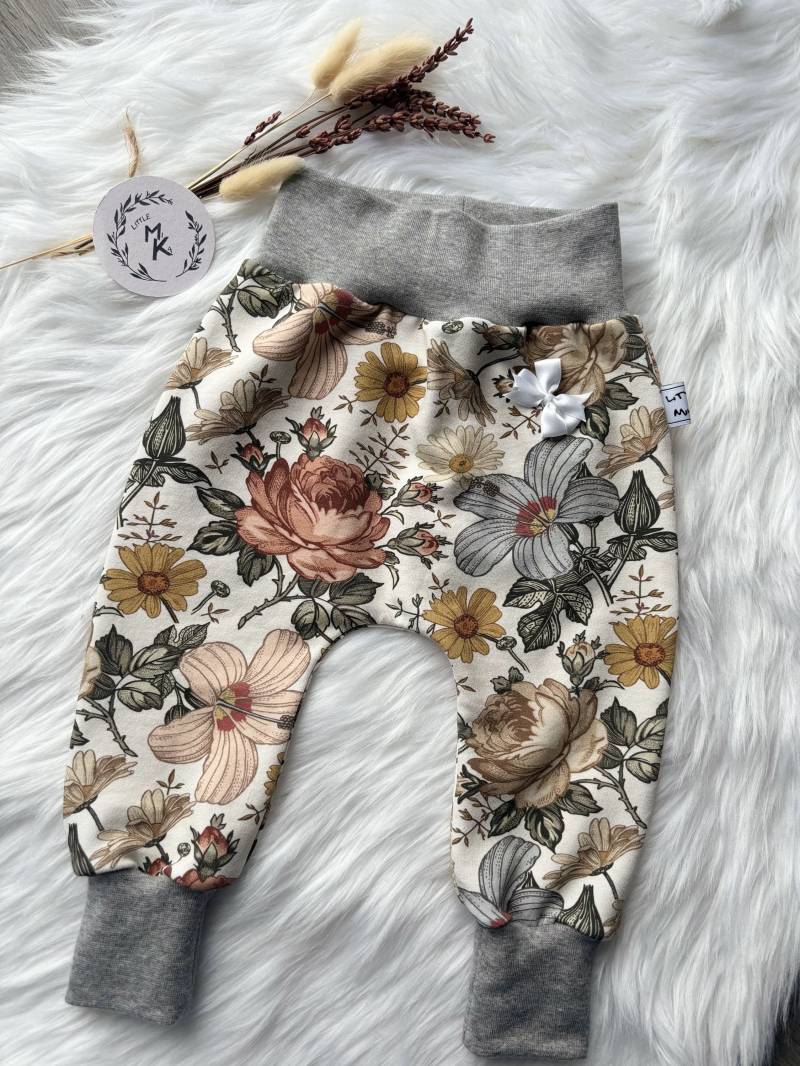Pumphose Gr.74Sweatretro Flowers Pumphose Gr.74Sweatretro Flowers von LittleMiKaShop