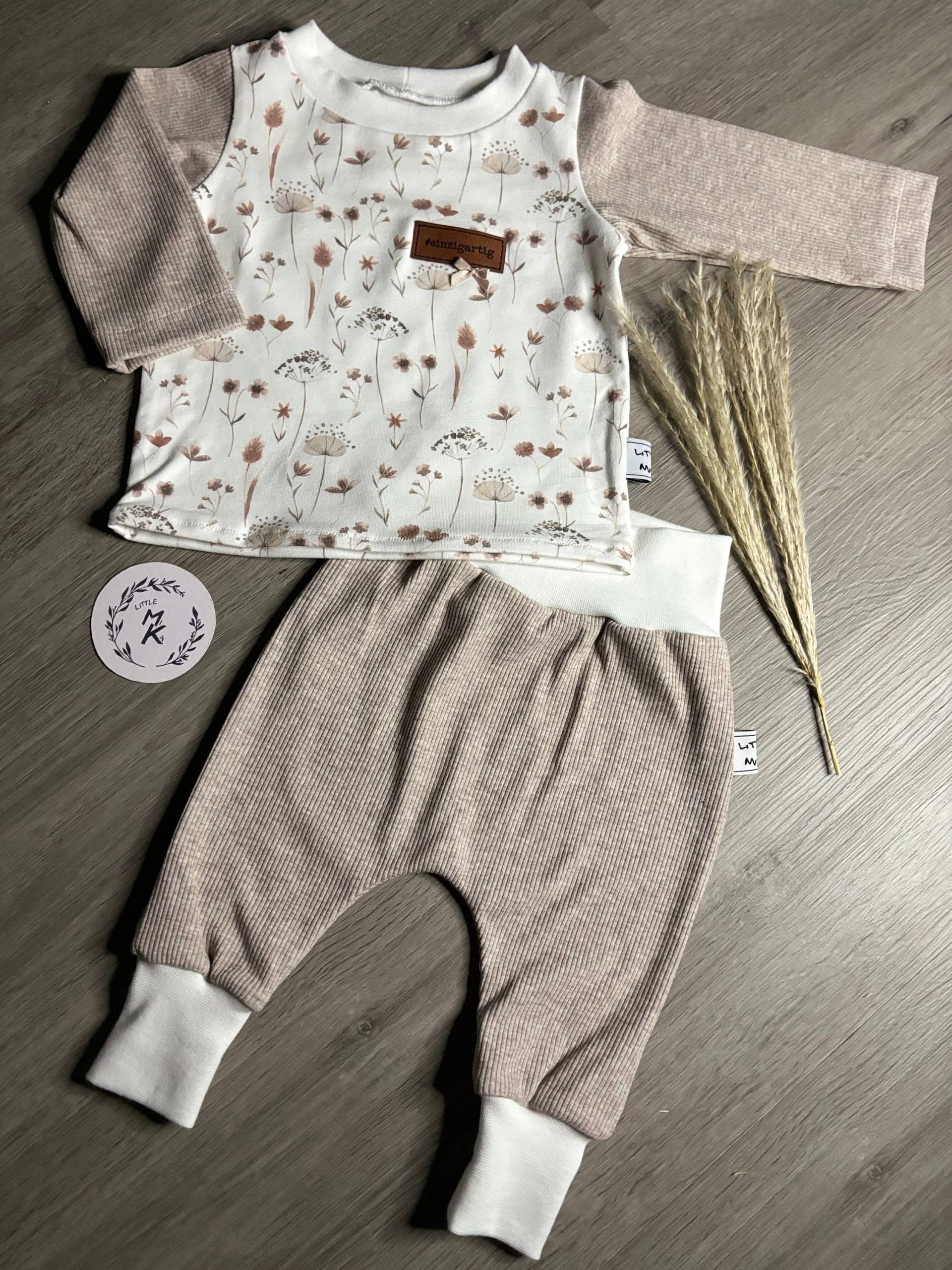 Set Pumphose+Shirtgröße 62Jerseyrippjerseyfloral Set Pumphose+Shirtgröße 62Jerseyrippjerseyfloral von LittleMiKaShop