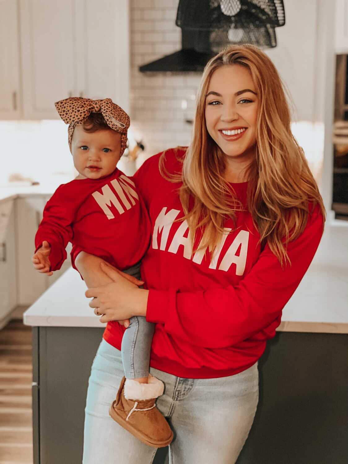 Rot Mama & Mini Passende Pullover Mit Rundhalsausschnitt, Und Ich, Ich Passend, Passende Outfits von LittleMiaBella