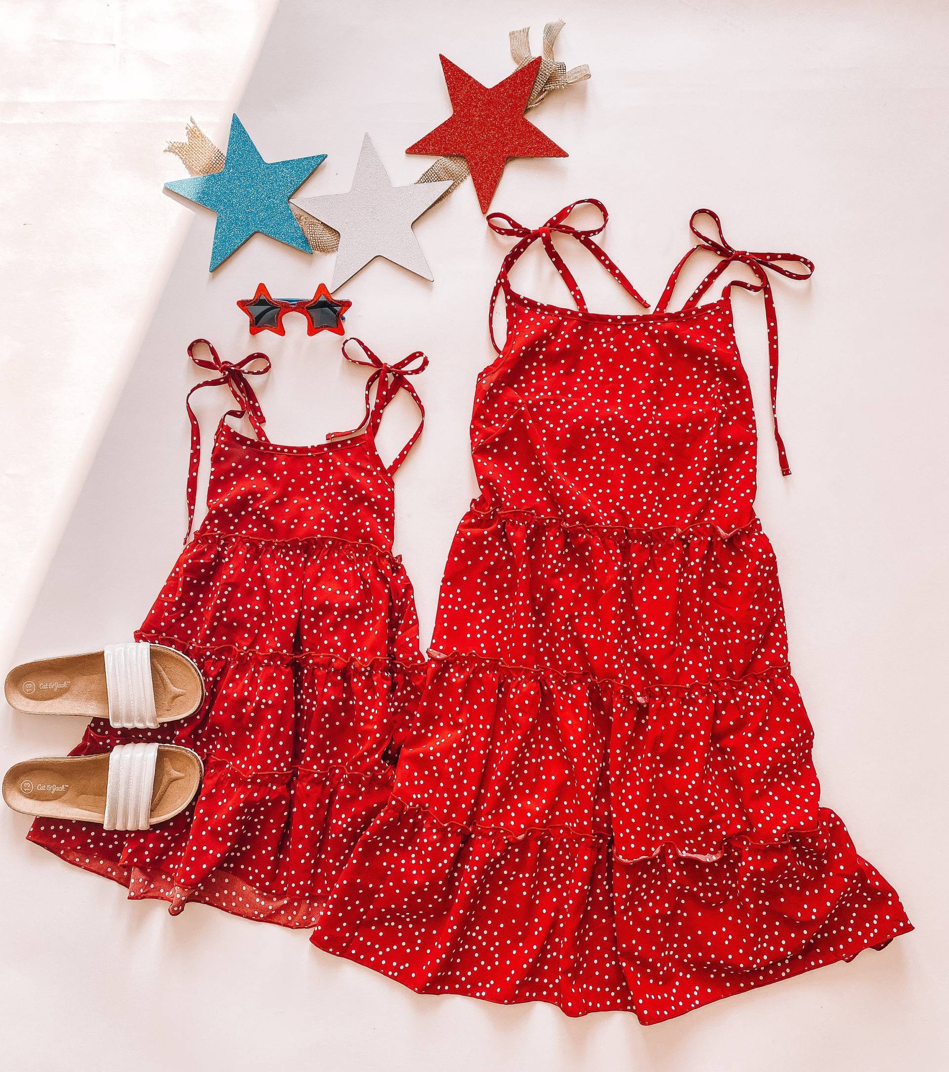 Rote Marinas | Dazu Passende Kleider Mama Und Ich Outfits Outfits Mama 4.juli Outfit Rote Marinas | Dazu Passende Kleider Mama Und Ich Outfits Outfits Mama 4.juli Outfit von LittleMiaBella