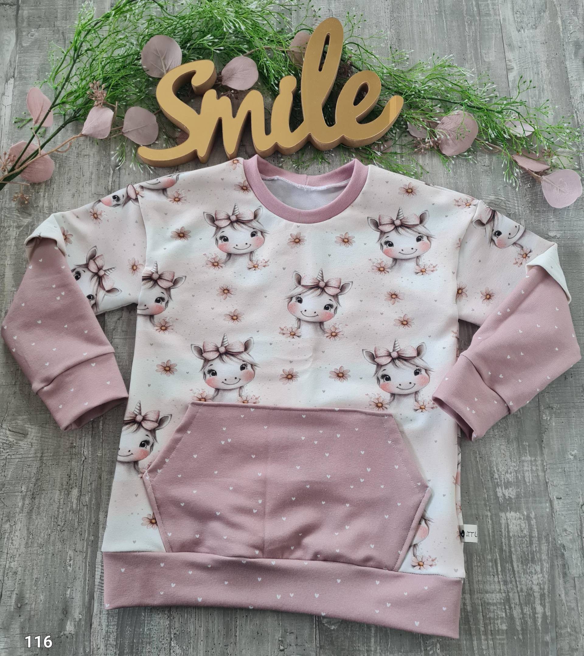 Sweatshirt Sweater Pullover Hoodie Pferd Herzen Größe 116 von LittleMilea