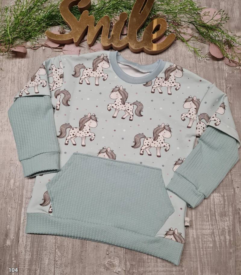 Sweatshirt Sweater Pullover Hoodie Pferde Mädchen Größe 104 von LittleMilea