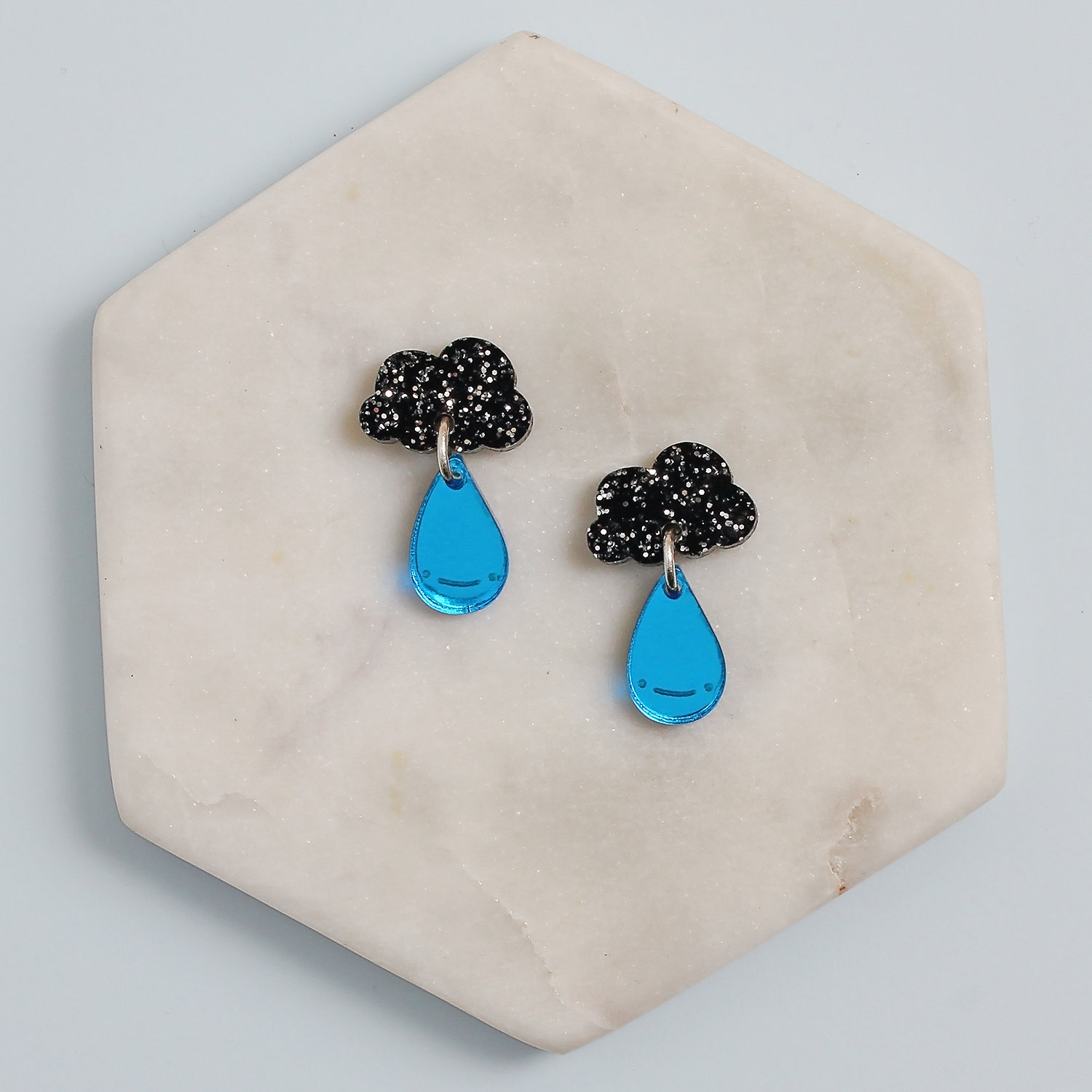 Glitzernde Regenwolke Ohrringe von LittleMooseJewellery