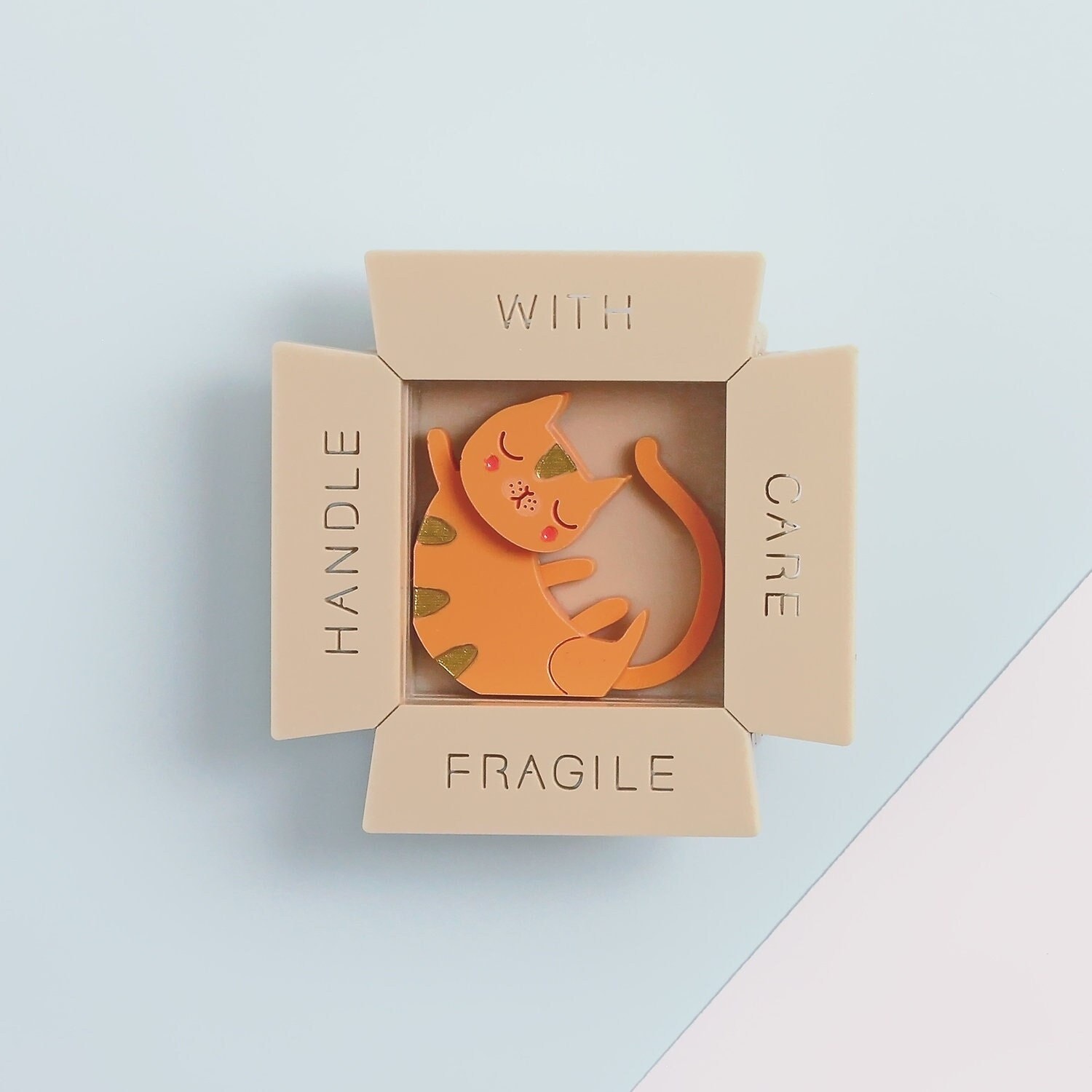 Katze in Box Brosche | Niedliche Katzenbrosche Handgemachte Aus Plexiglas Schriller Katzenschmuck Geschenk Für Einen Katzen-Liebhaber Witzige von LittleMooseJewellery