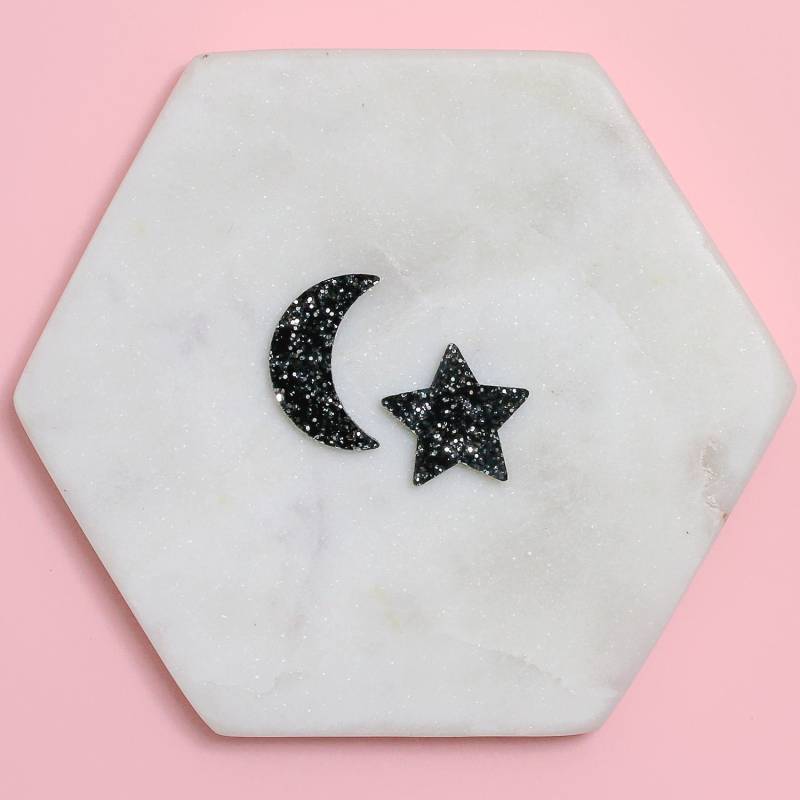 Schwarzer Glitzer Mond Und Stern Ohrstecker Schwarzer Glitzer Mond Und Stern Ohrstecker von LittleMooseJewellery