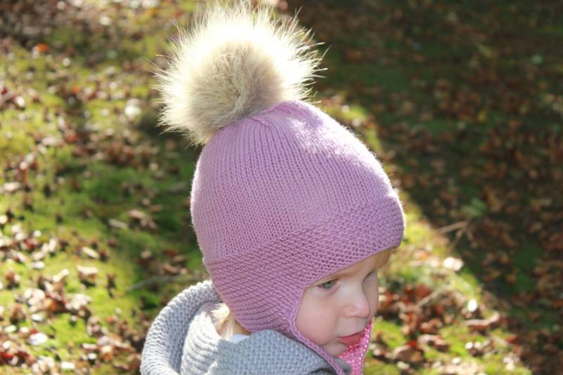 Hand Gestrickte Merinowolle Baby, Kleinkind & Kinder Winter Ohrflap Mütze Mit Echtem Fuchsfell Pompom in Lavendel, Mehr Farben, Weihnachtsgeschenk von LittleNaturalKnits