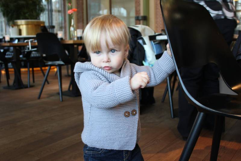 Pixie Kapuzenjacke in Hellgrau, Alpaka Und Natürliche Merinowolle, Handgestrickt, Weitere Farben, Bio Merino, Yak Down, Grau Melange, Geschenk von LittleNaturalKnits