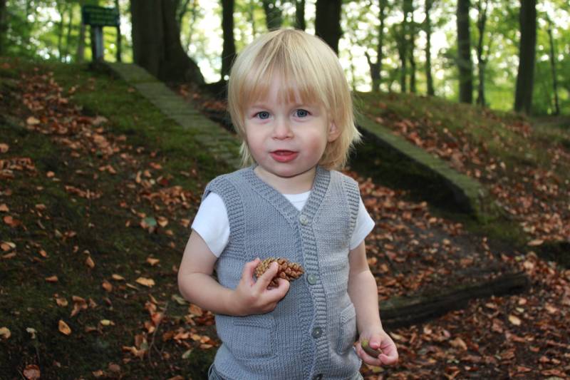 Reine Merino Wolle Baby, Kleinkind & Kinder Weste in Hellgrau, Handgestrickt, Mehrere Farben, Neugeborene, Baby-Dusche-Geschenk, Bio, Yak Down von LittleNaturalKnits