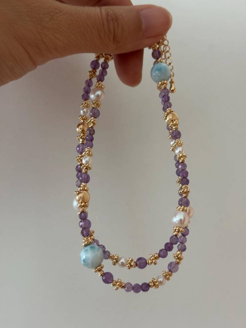 Sale Handgefertigte Halskette Mit Larimar, Amethyst Und Süßwasserperlen | 50+5 cm Elegantes Schmuckstück Sale Handgefertigte Halskette Mit Larimar, Amethyst Und Süßwasserperlen | 50+5 cm Elegantes Schmuckstück von LittleOliveJewerly