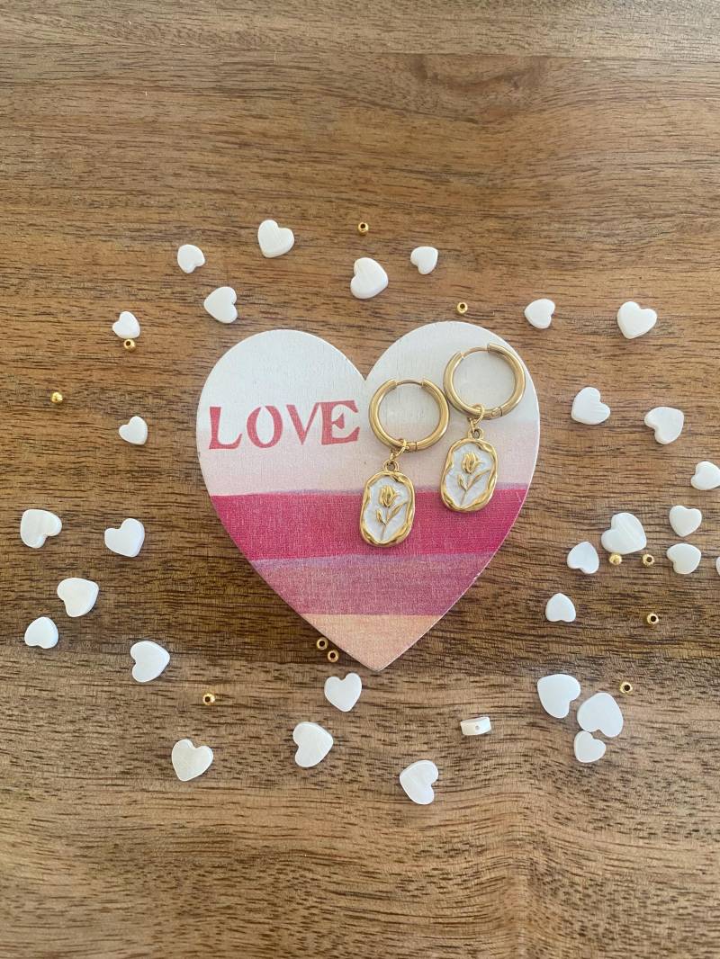 Creolen Mit Rosenanhänger - Echtschmuck Creolen Mit Rosenanhänger - Echtschmuck von LittlePearlsbyPia
