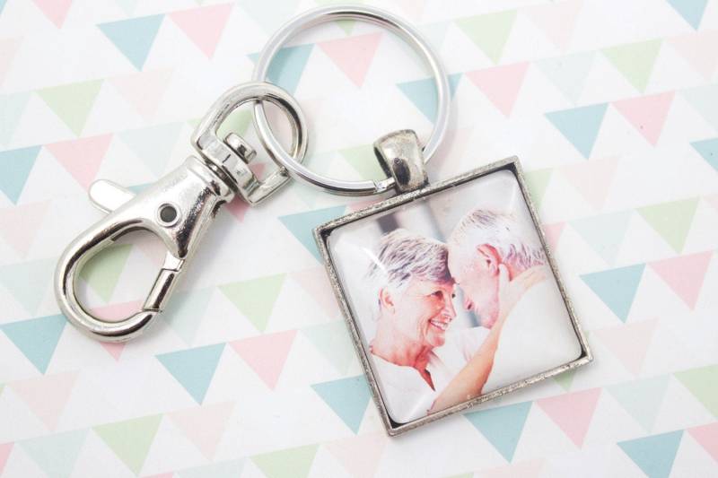 Personalisierter Foto Schlüsselanhänger - Silber Schlüsselbund Personalisierte Schlüsselkette Schlüsselring Bild 25 Mm/1 in Quadrat Personalisierter Foto Schlüsselanhänger - Silber Schlüsselbund Personalisierte Schlüsselkette Schlüsselring Bild 25 Mm/1 in Quadrat von LittlePurpleCrab