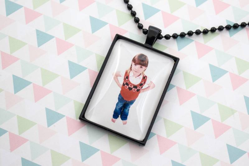 Personalisierter Fotoanhänger - Fotokette Personalisiertes Geschenk Personalisierte Halskette Fotoandenken Bild Halskette 25 X 35 Mm Rechteck von LittlePurpleCrab