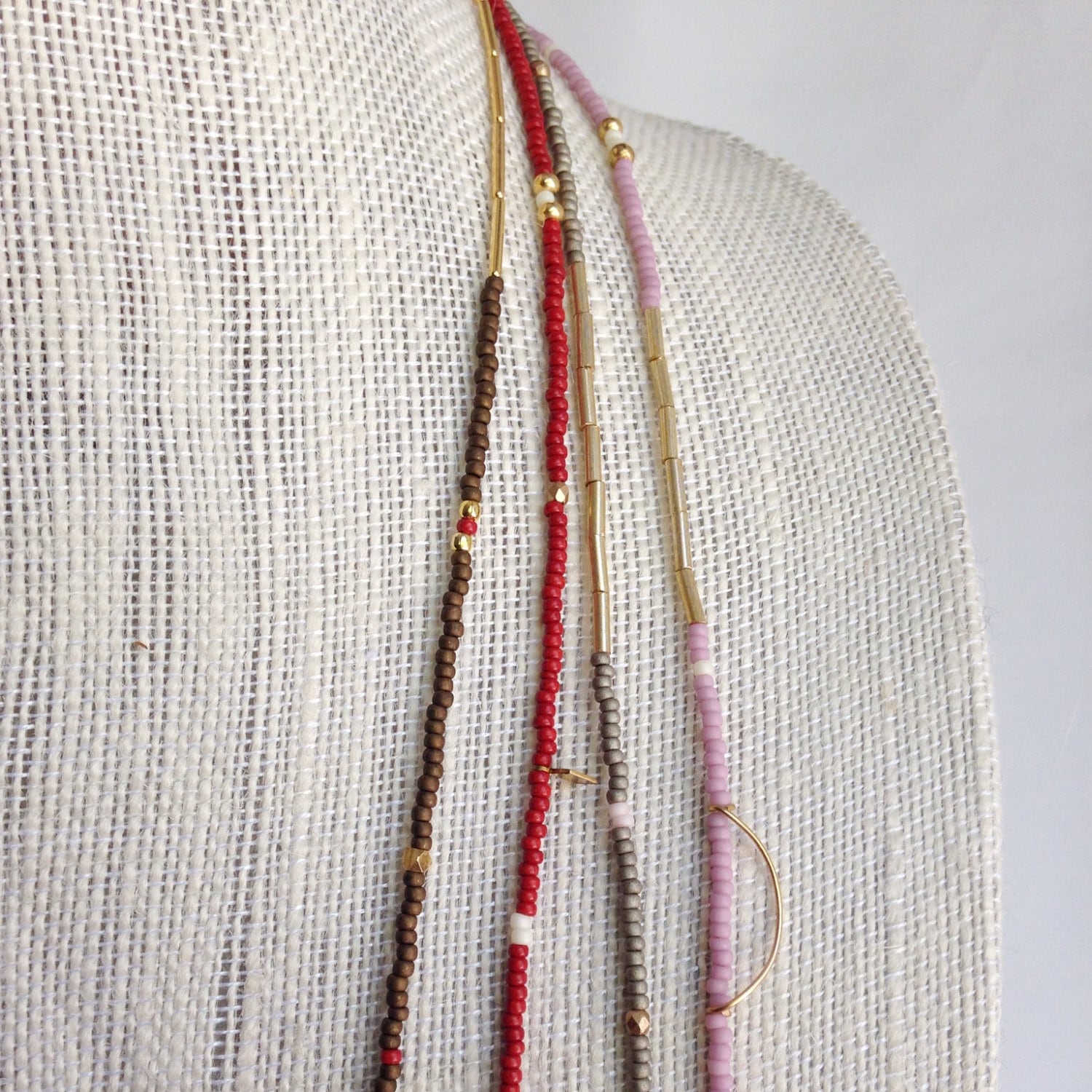 Lange Perlen Boho Kette Rocailles, Schichtkette von LittleRabbitJewelry