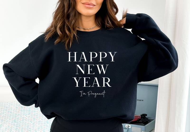 New Years Eve Shirt, Funny Mom Pregnancy Announcement Sweatshirt, Mum Crewneck, Nye von LittleRioDesigns