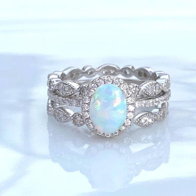 Vintage Style Oval Cut Feueropal Ring Set Art Deco, Sterling Silber von LittleSAS