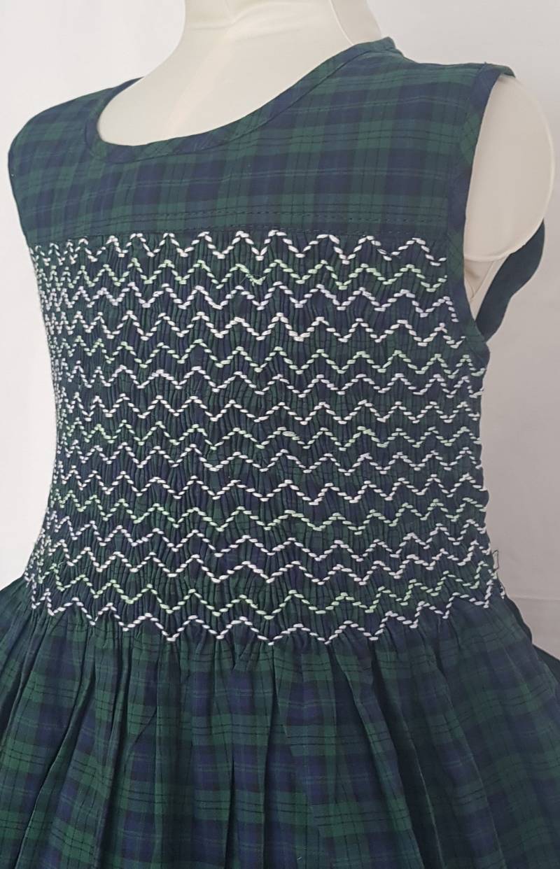 Schöne Hand Smok Grün Karierte Mädchen - Größe 6 von LittleSmock